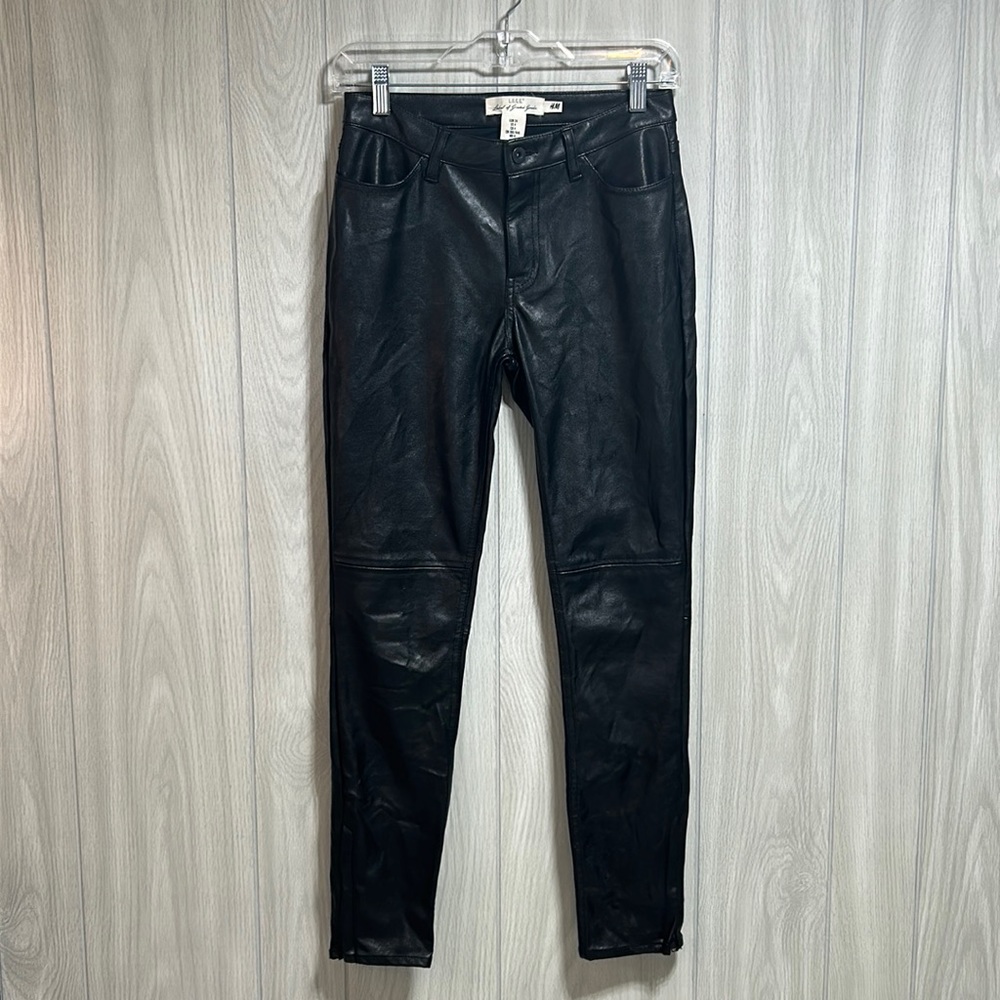 H&M L.O.G.G black pants size 4